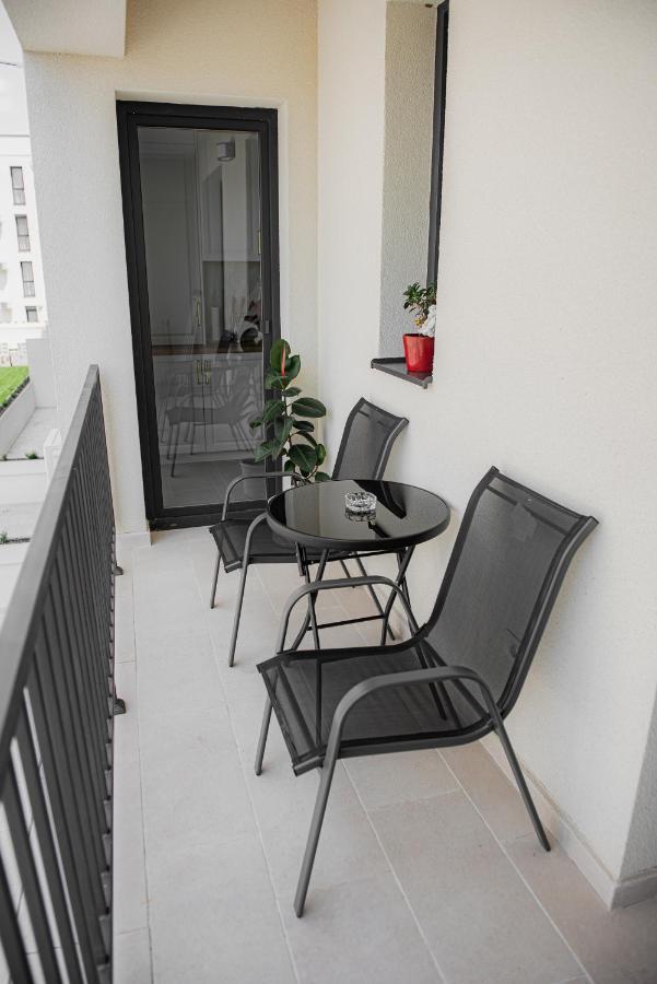 Modern Apartment In 티미쇼아라 외부 사진