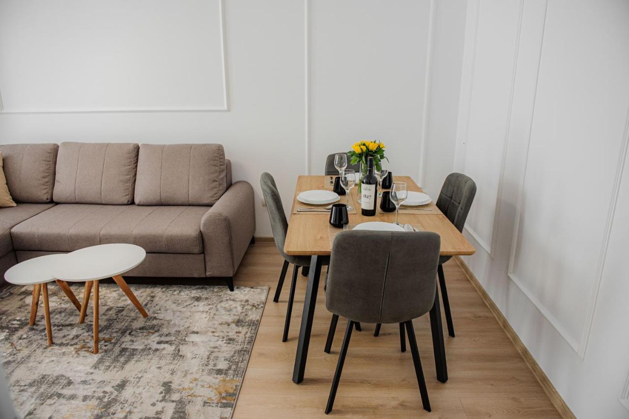 Modern Apartment In 티미쇼아라 외부 사진