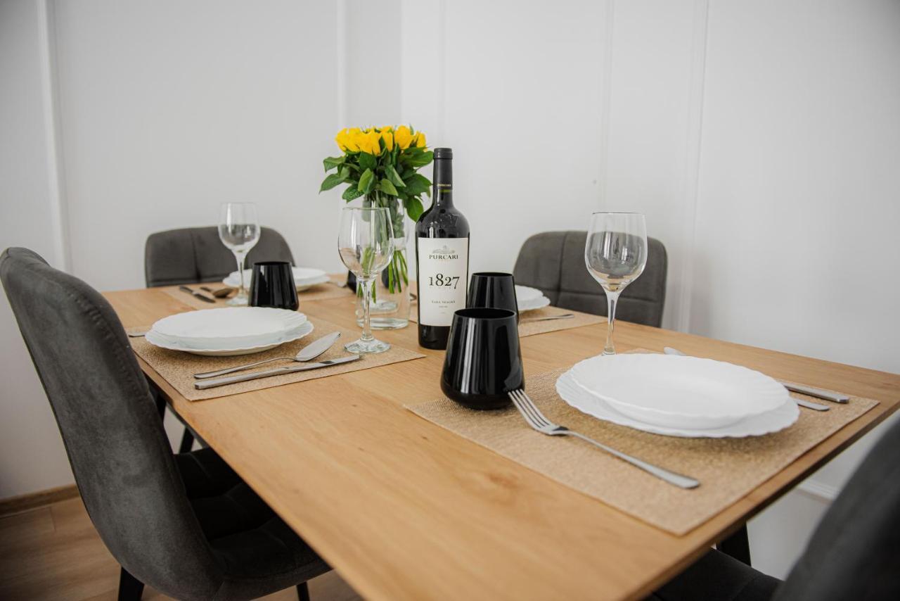 Modern Apartment In 티미쇼아라 외부 사진