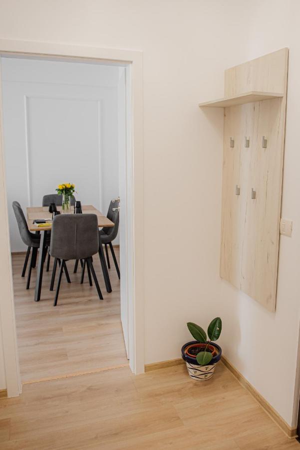 Modern Apartment In 티미쇼아라 외부 사진