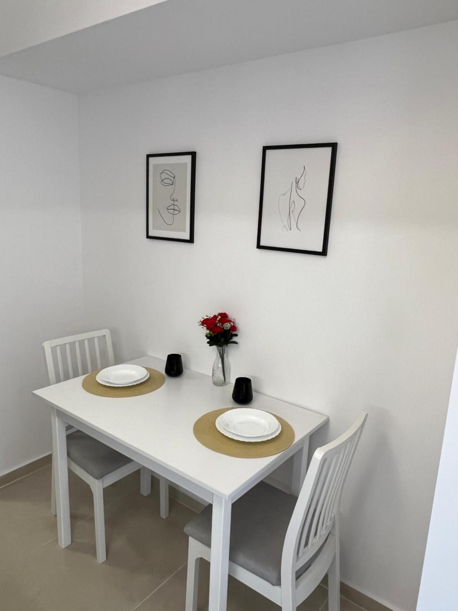 Modern Apartment In 티미쇼아라 외부 사진