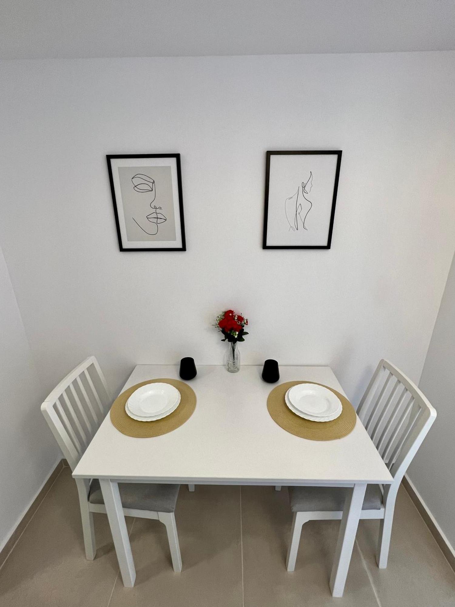 Modern Apartment In 티미쇼아라 외부 사진