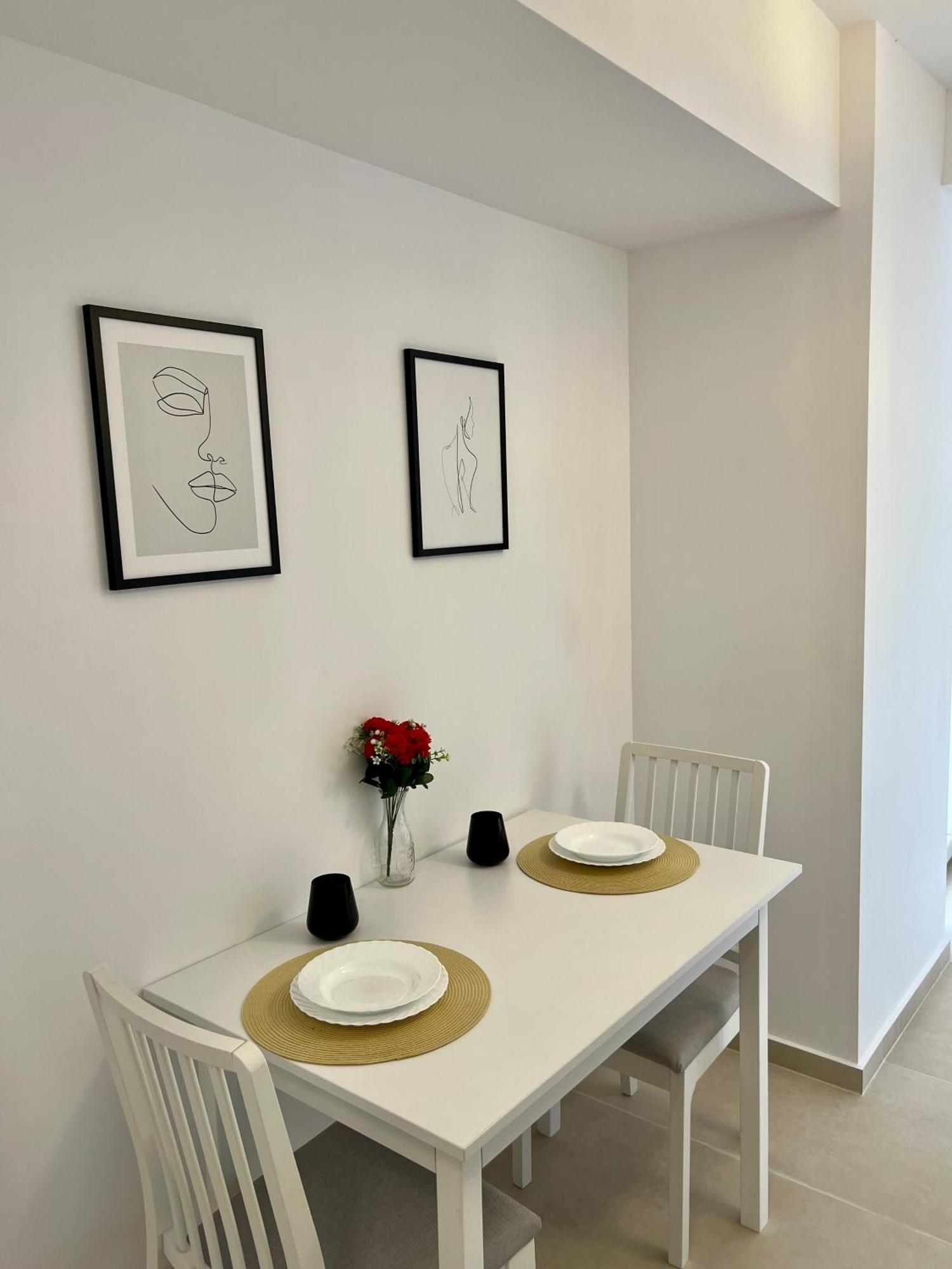 Modern Apartment In 티미쇼아라 외부 사진